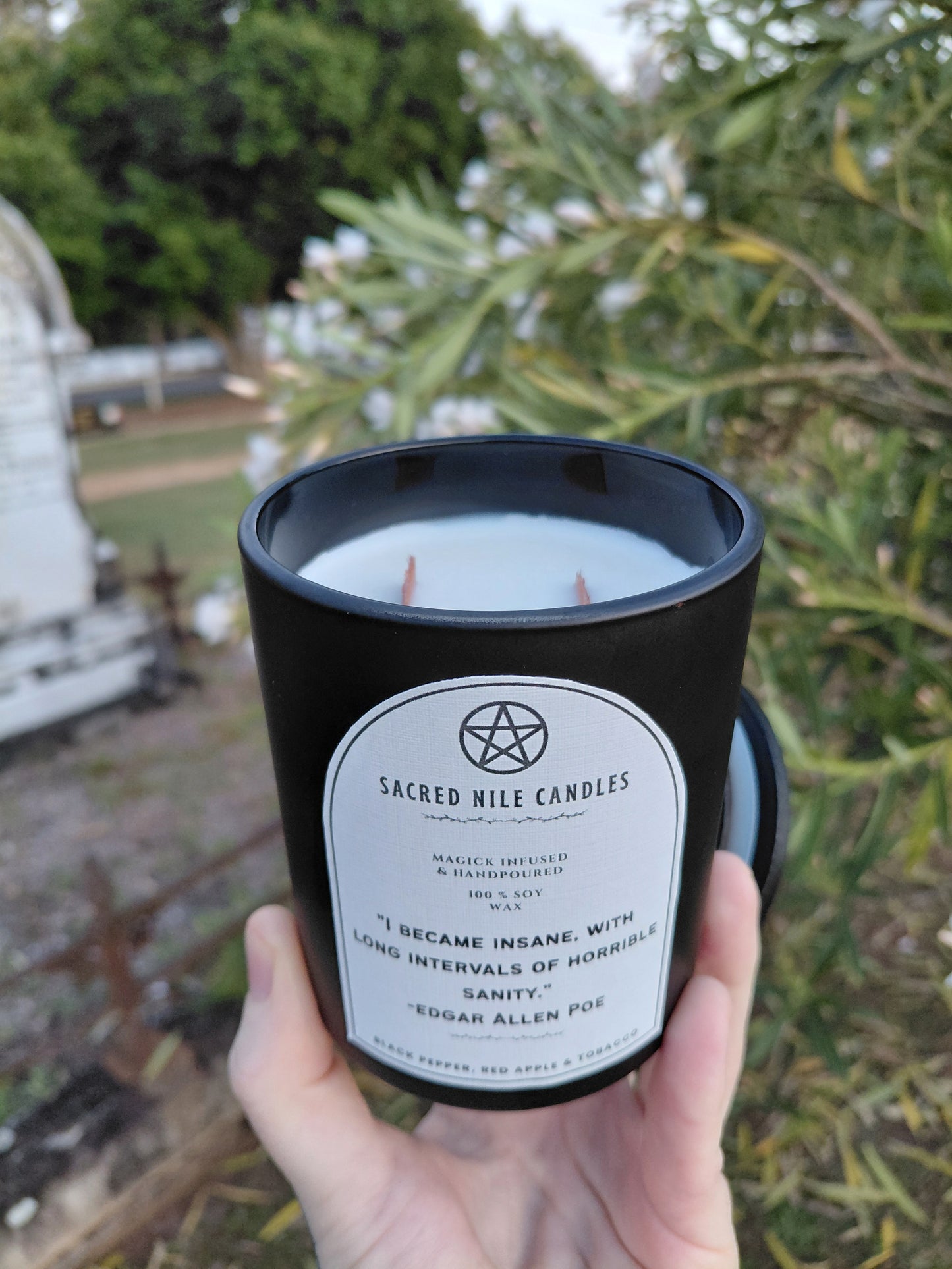 The Momento Mori Collection: Edgar Allen Poe - Red Apple, Tobacco & Black Pepper