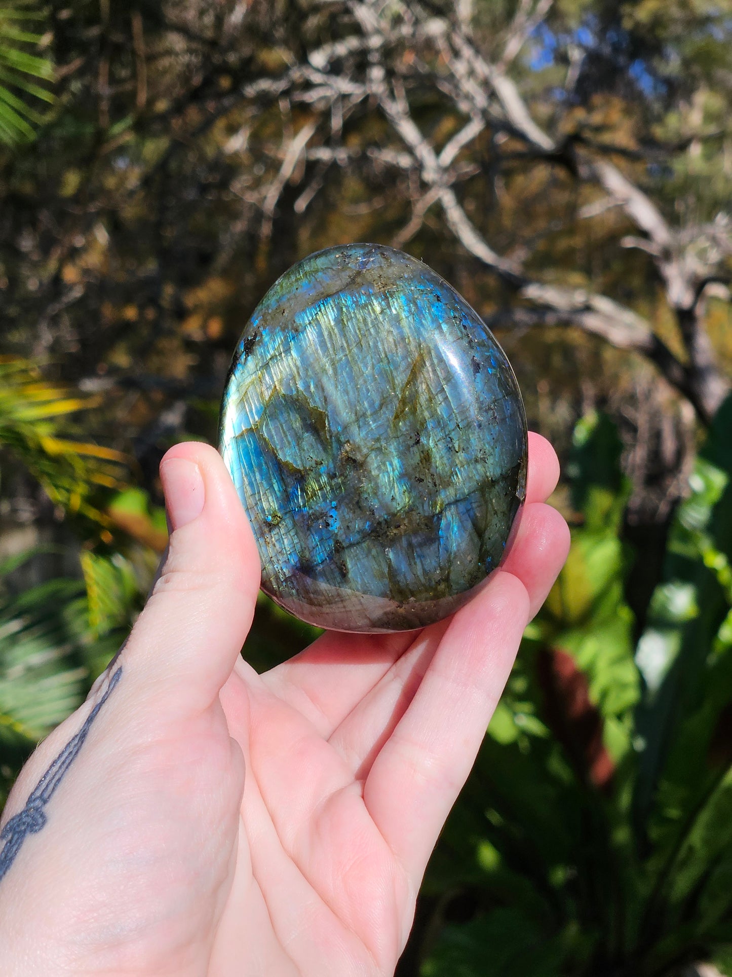 Chunky Labradorite Palmstone